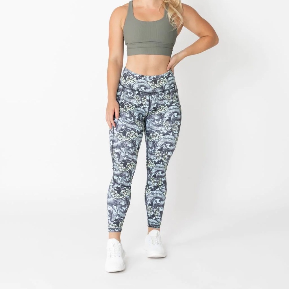 NWT Feed Me Fight Me Koi Leggings Size XXL